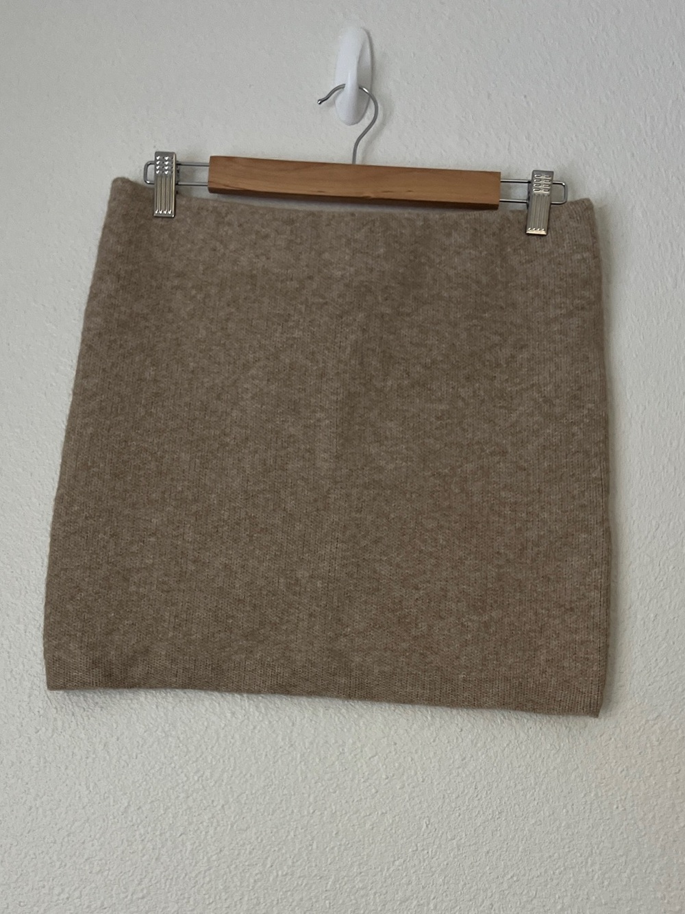 NWT SER.O.YA Mea Knit Mini Skirt Tan Wool Blend Elastic Waist Revolve Boho Sz L